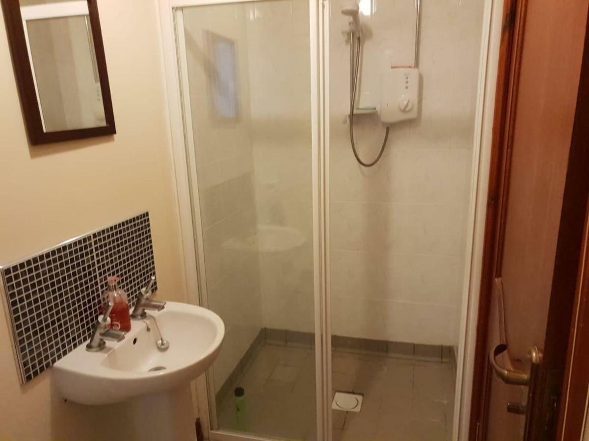 67 Templegrove Apartment Londonderry Bagian luar foto