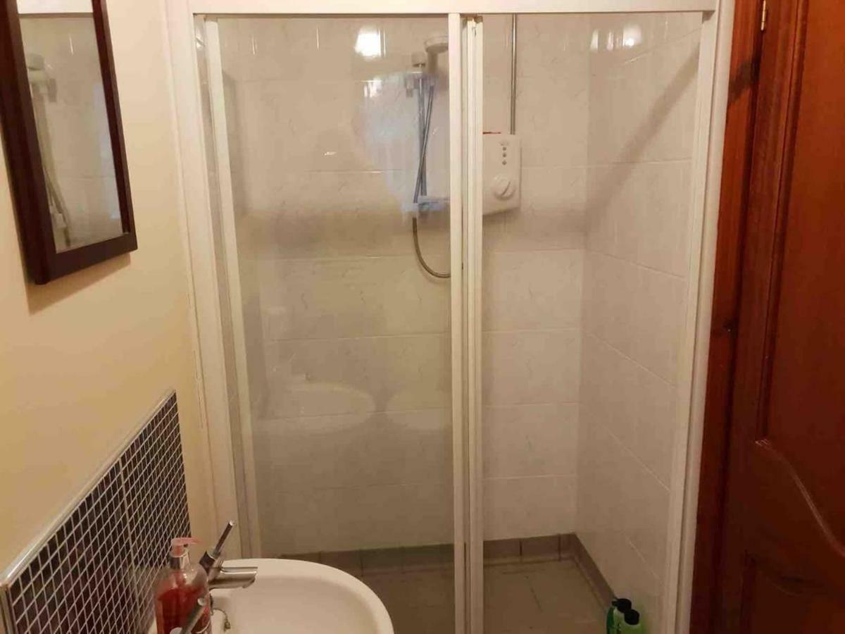 67 Templegrove Apartment Londonderry Bagian luar foto